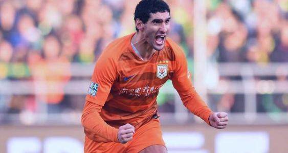 乐彩网走势图-又是读秒头球绝杀！熟悉的头球大师砸晕国足王牌